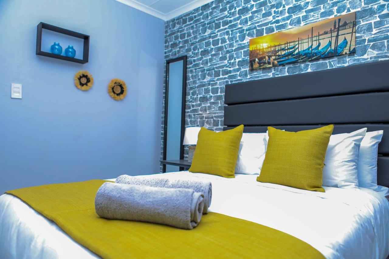 Delux Guesthouse Volksrust Εξωτερικό φωτογραφία