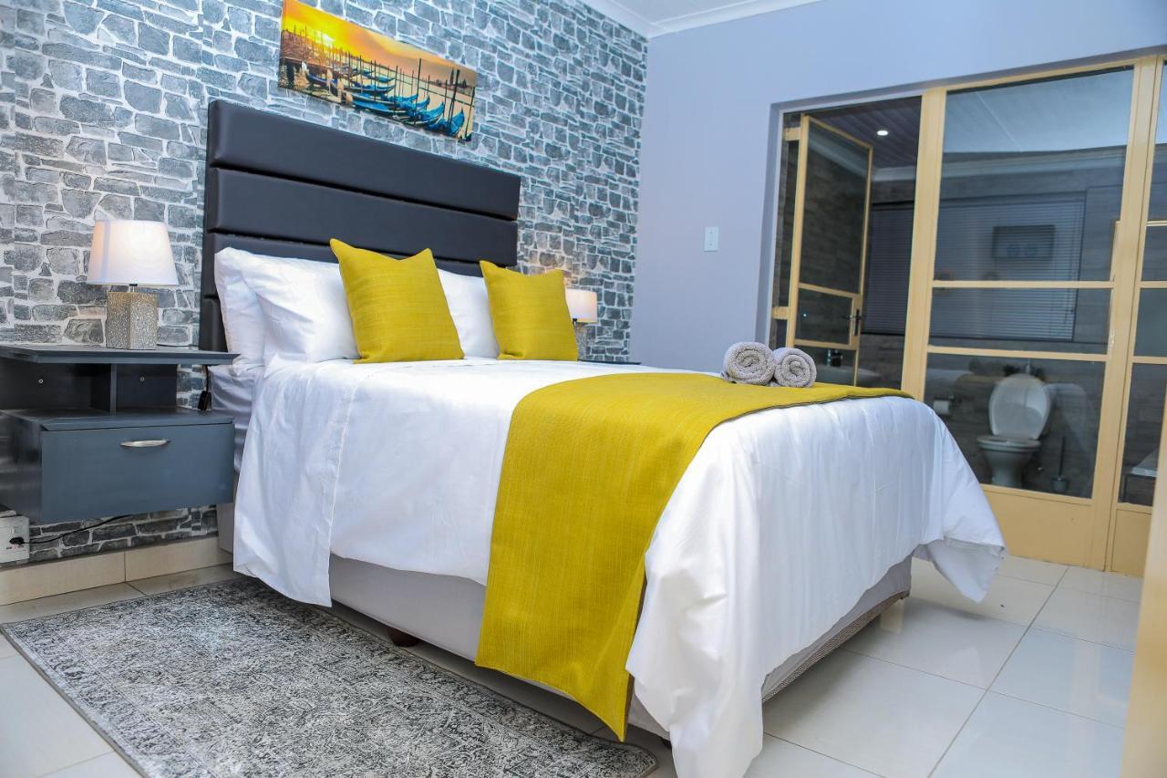 Delux Guesthouse Volksrust Εξωτερικό φωτογραφία