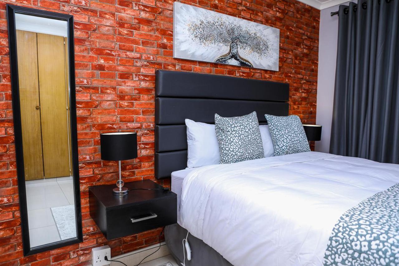 Delux Guesthouse Volksrust Εξωτερικό φωτογραφία