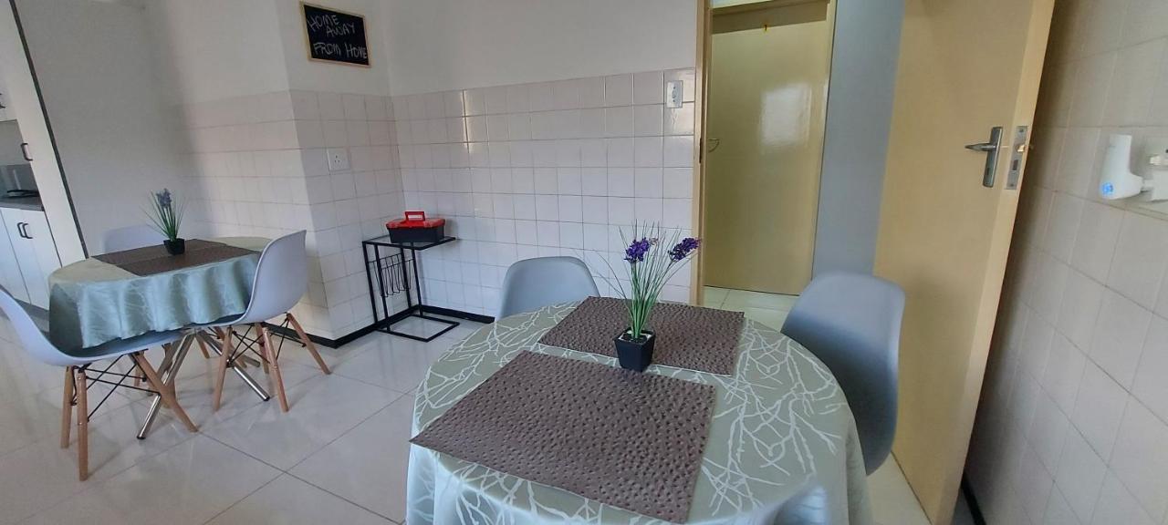 Delux Guesthouse Volksrust Εξωτερικό φωτογραφία