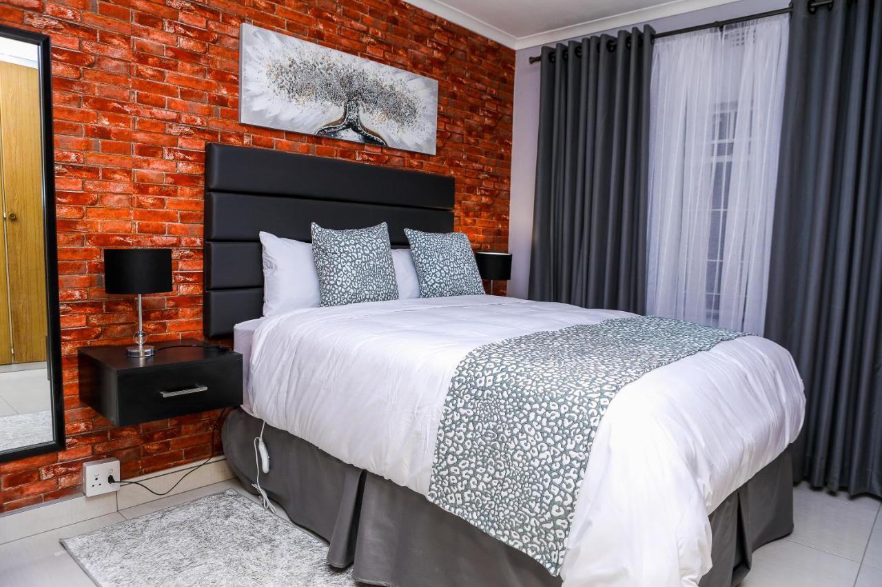 Delux Guesthouse Volksrust Εξωτερικό φωτογραφία