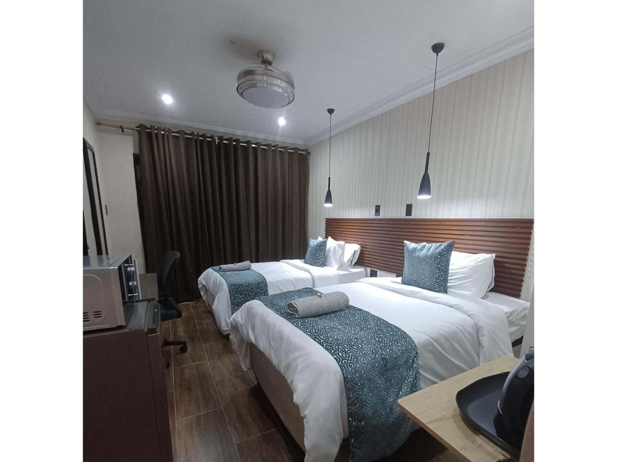 Delux Guesthouse Volksrust Εξωτερικό φωτογραφία