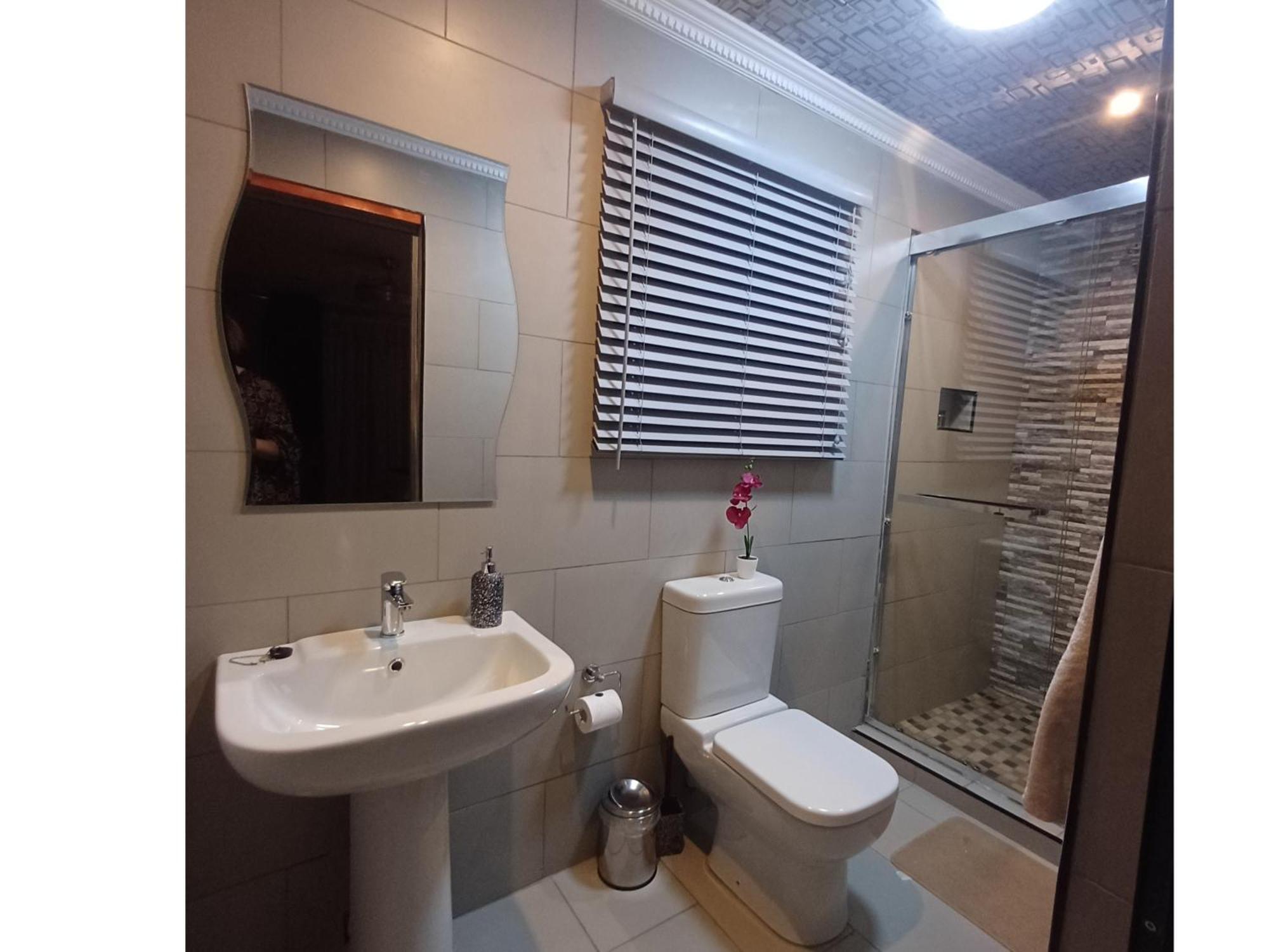 Delux Guesthouse Volksrust Εξωτερικό φωτογραφία