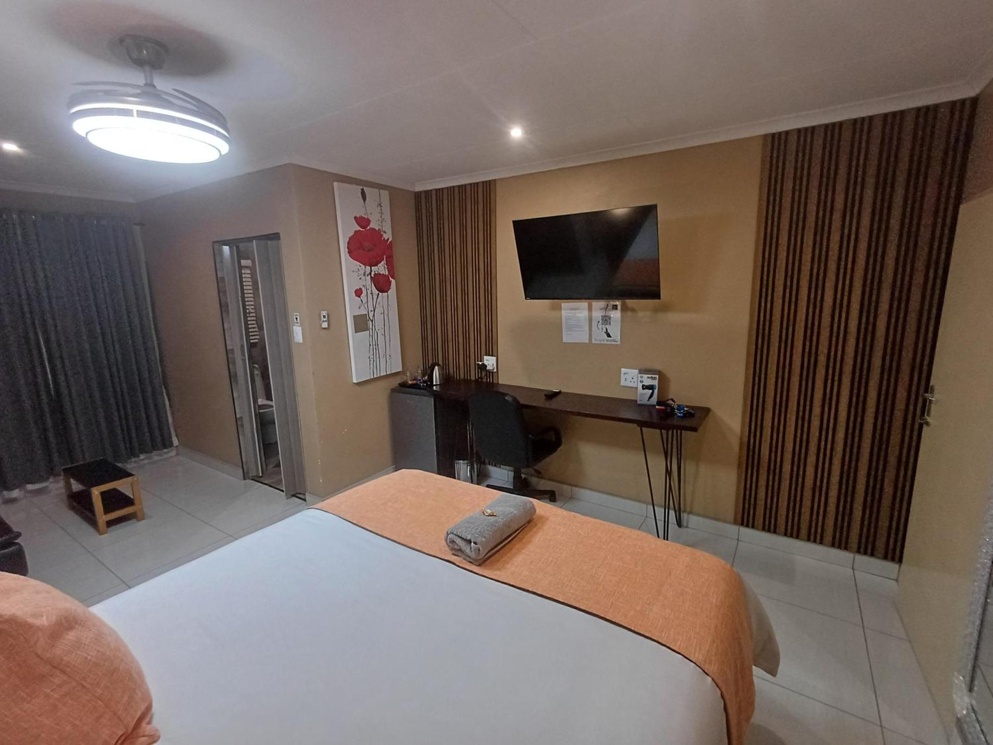 Delux Guesthouse Volksrust Εξωτερικό φωτογραφία