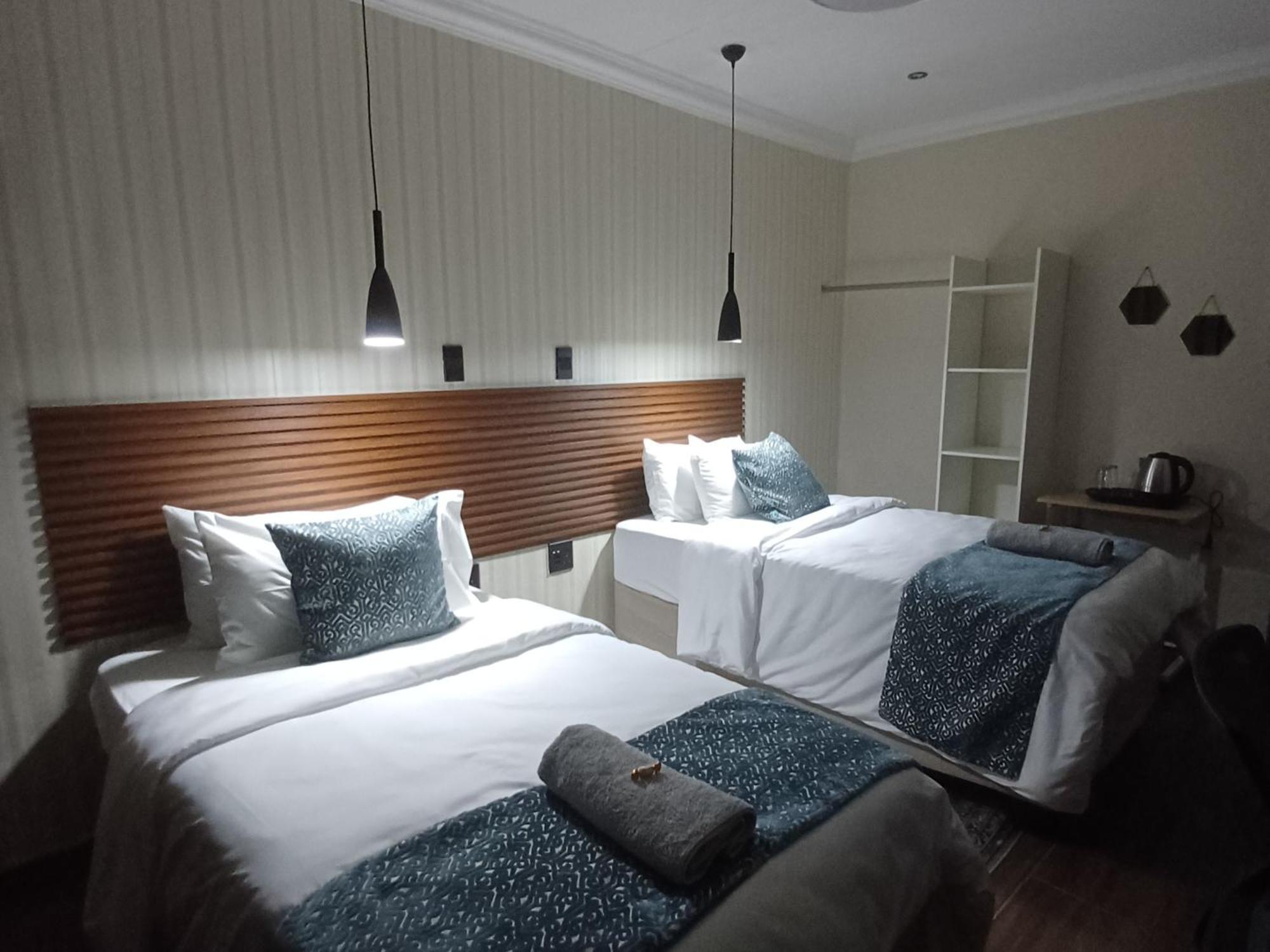Delux Guesthouse Volksrust Εξωτερικό φωτογραφία